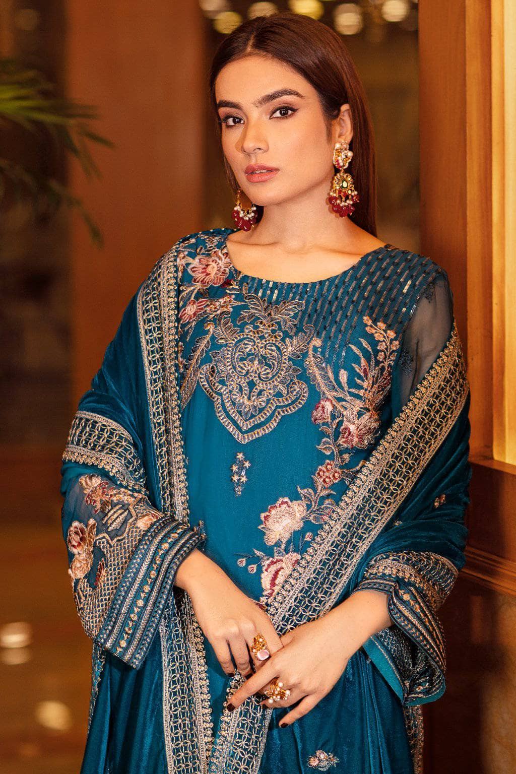 img_ramsha_velvet_awwal_boutique