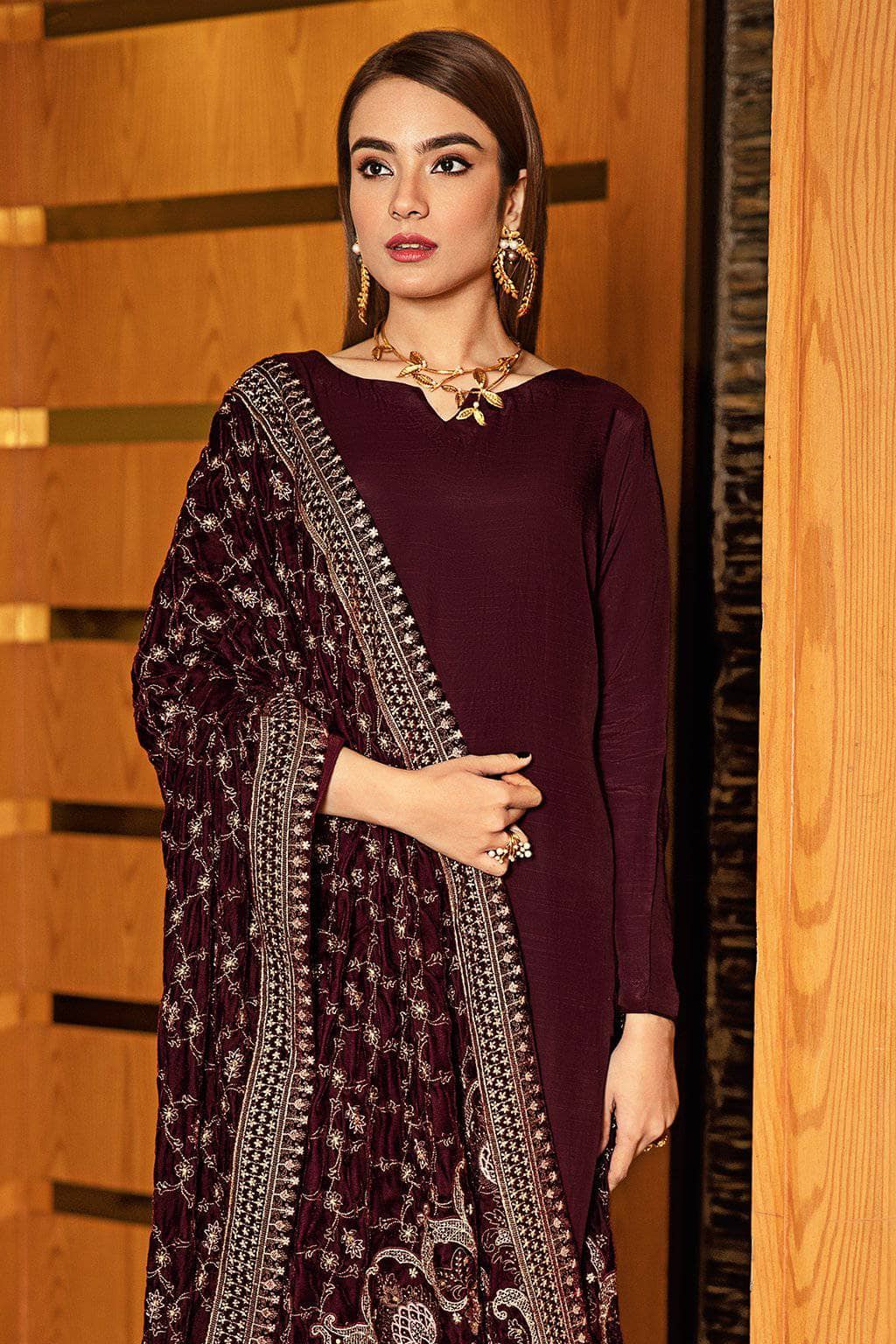 img_ramsha_velvet_shawl_collection_21_awwal_boutique