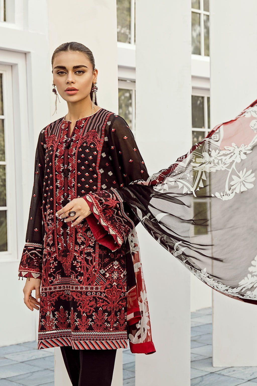 img_baroque_lawn_collection_awwal_boutique