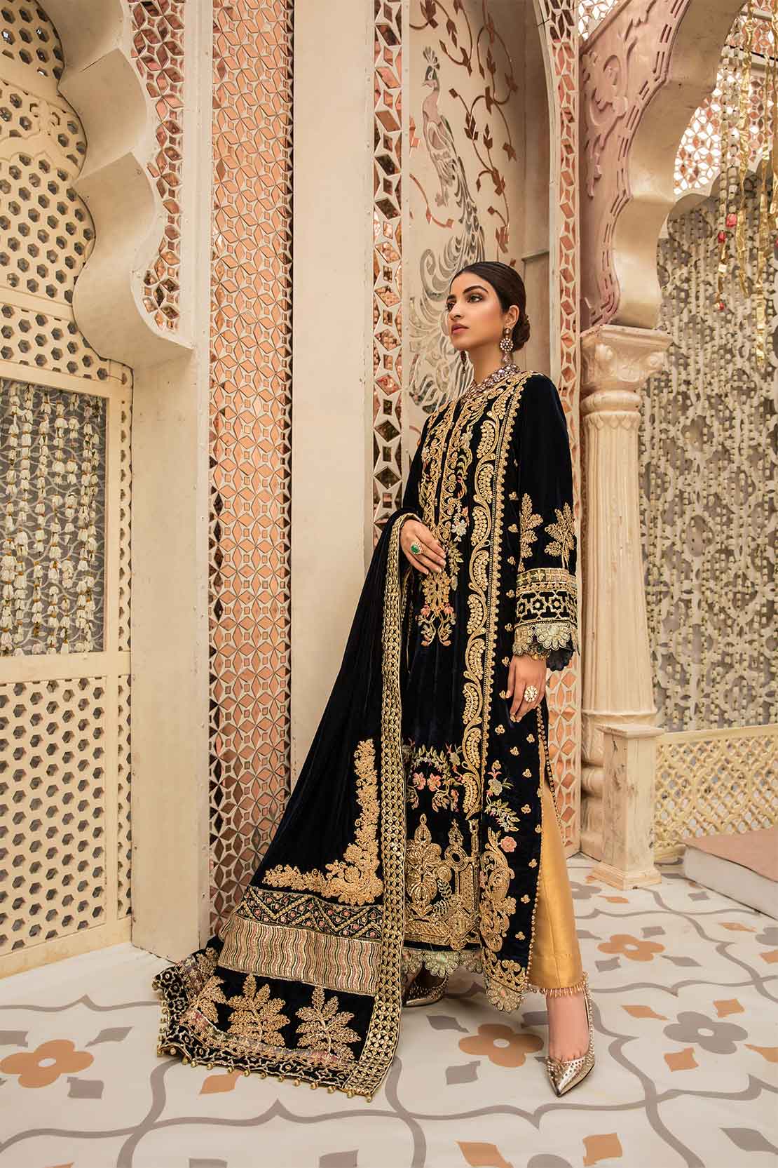 img_crimson_wedding_edition_awwal_boutique