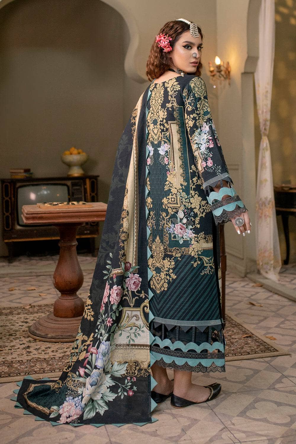 img_jade_grande_khaddar_prints_awwal_boutique