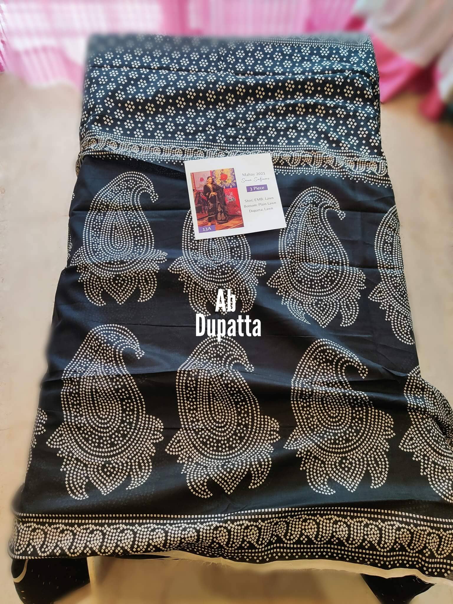 img_open_pic_sana_safinaz_mahay_lawn_2021_awwal_boutique