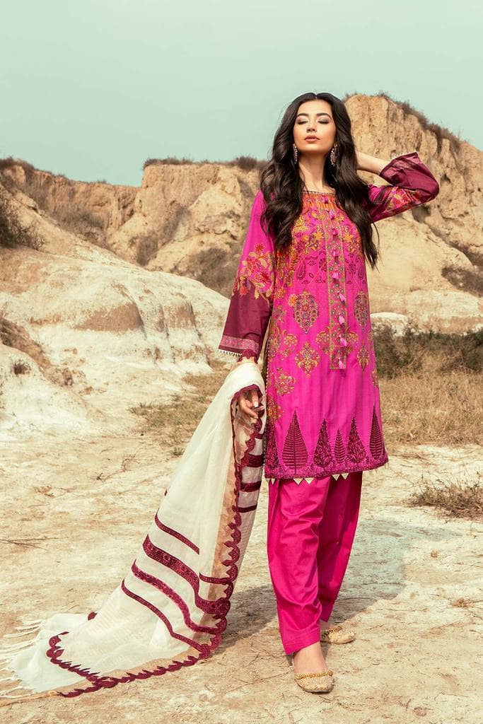 img_charizma_naranji_lawn_2021_awwal_boutique