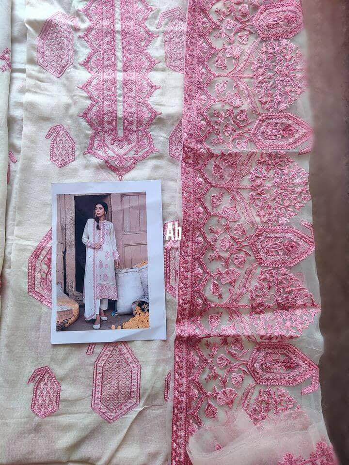 img_open_pic_zaha_lawn_2021_awwal_boutique