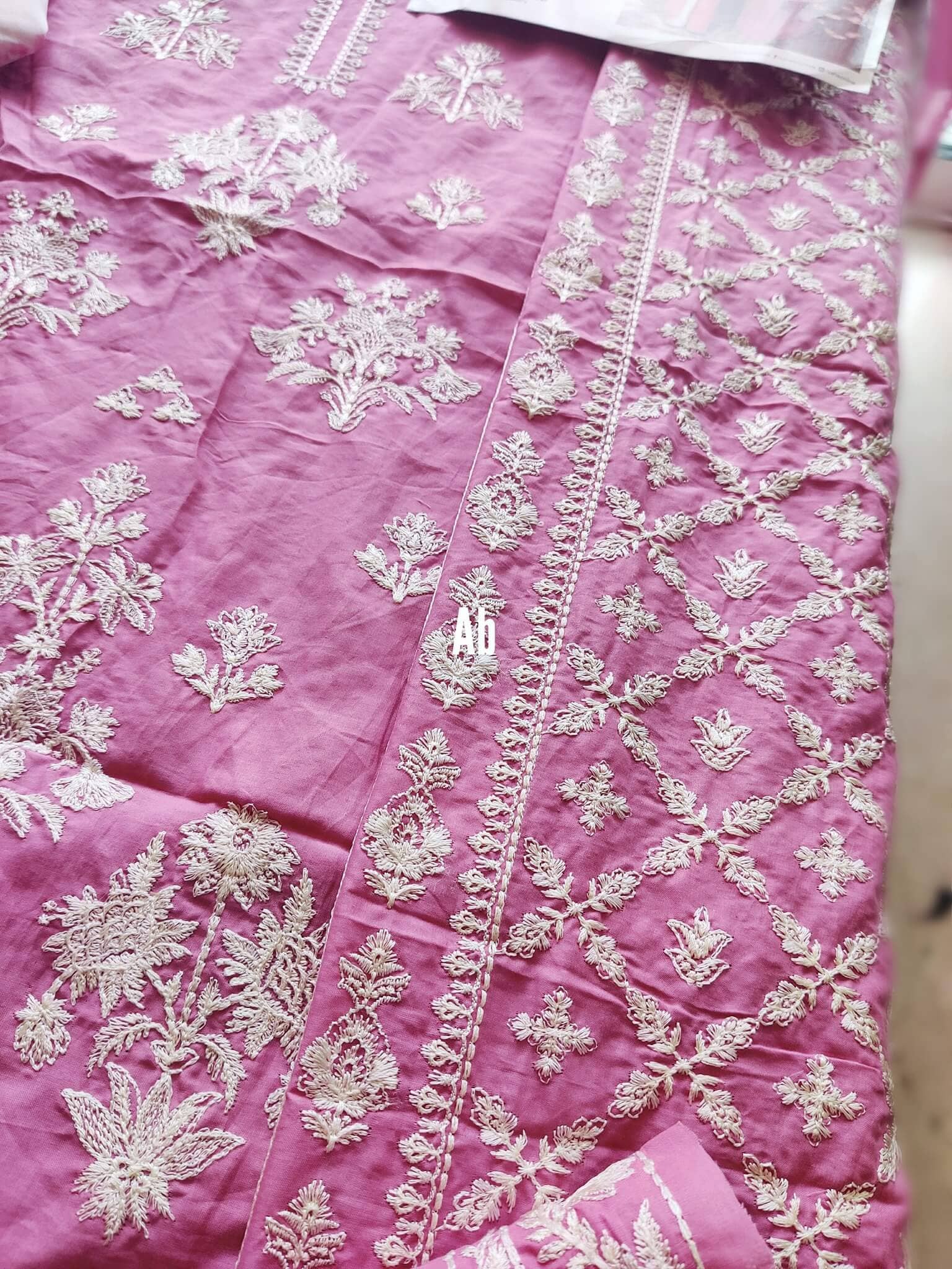 img_open_pic_zaha_festive_lawn_2021_awwal_boutique