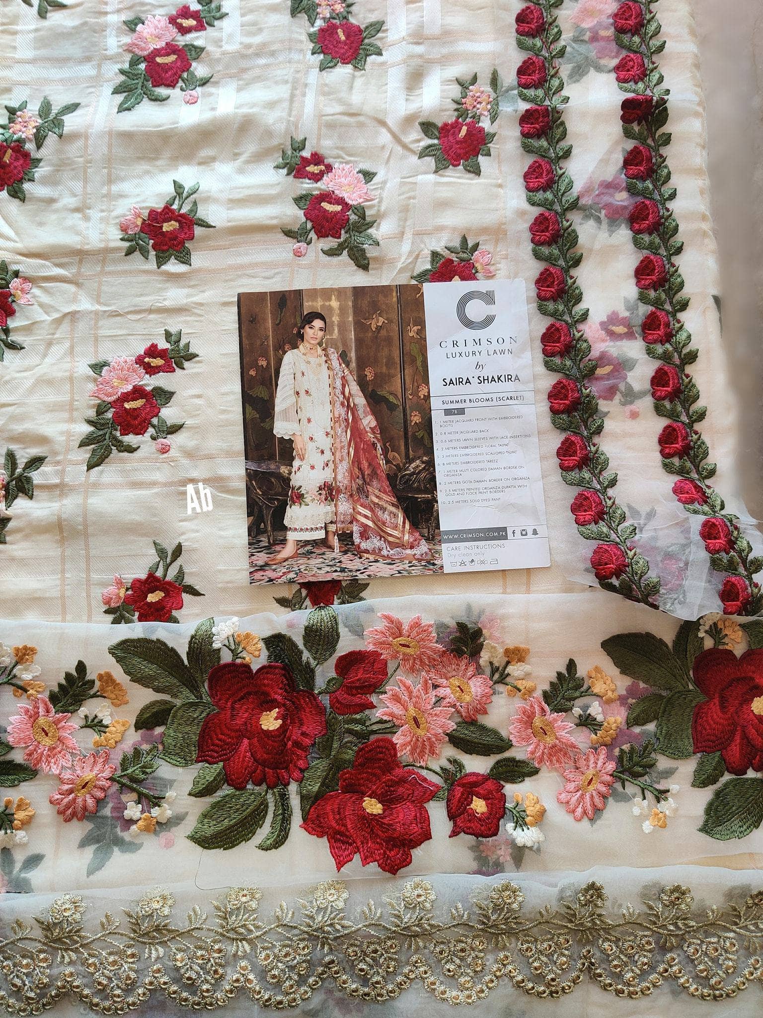 img_crimson_by_saira_shakira_awwal_boutique