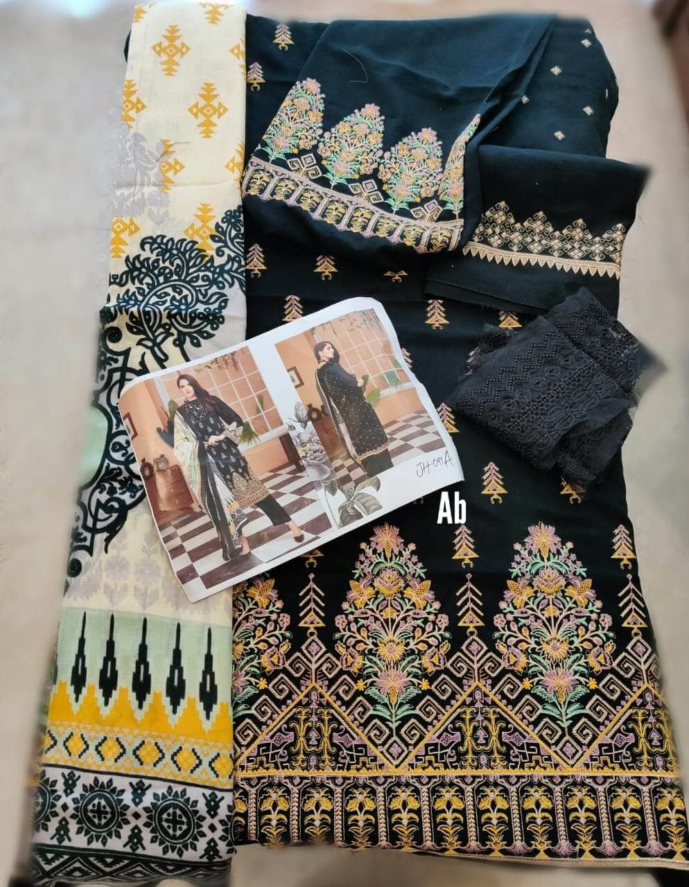 img_johra_leather_peach_woolen_awwal_boutique