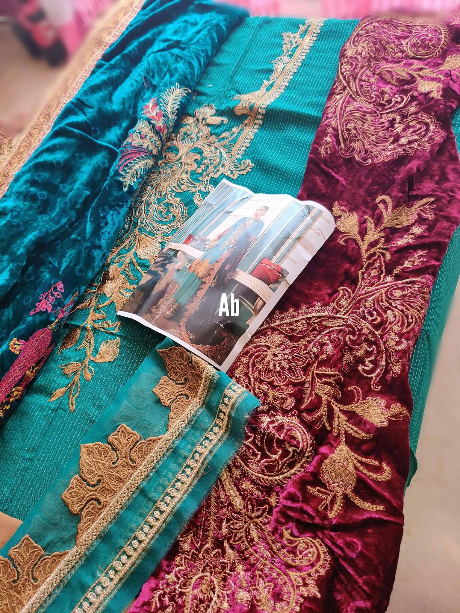 img_open_pics_charizma_signora_velvet_awwal_boutique