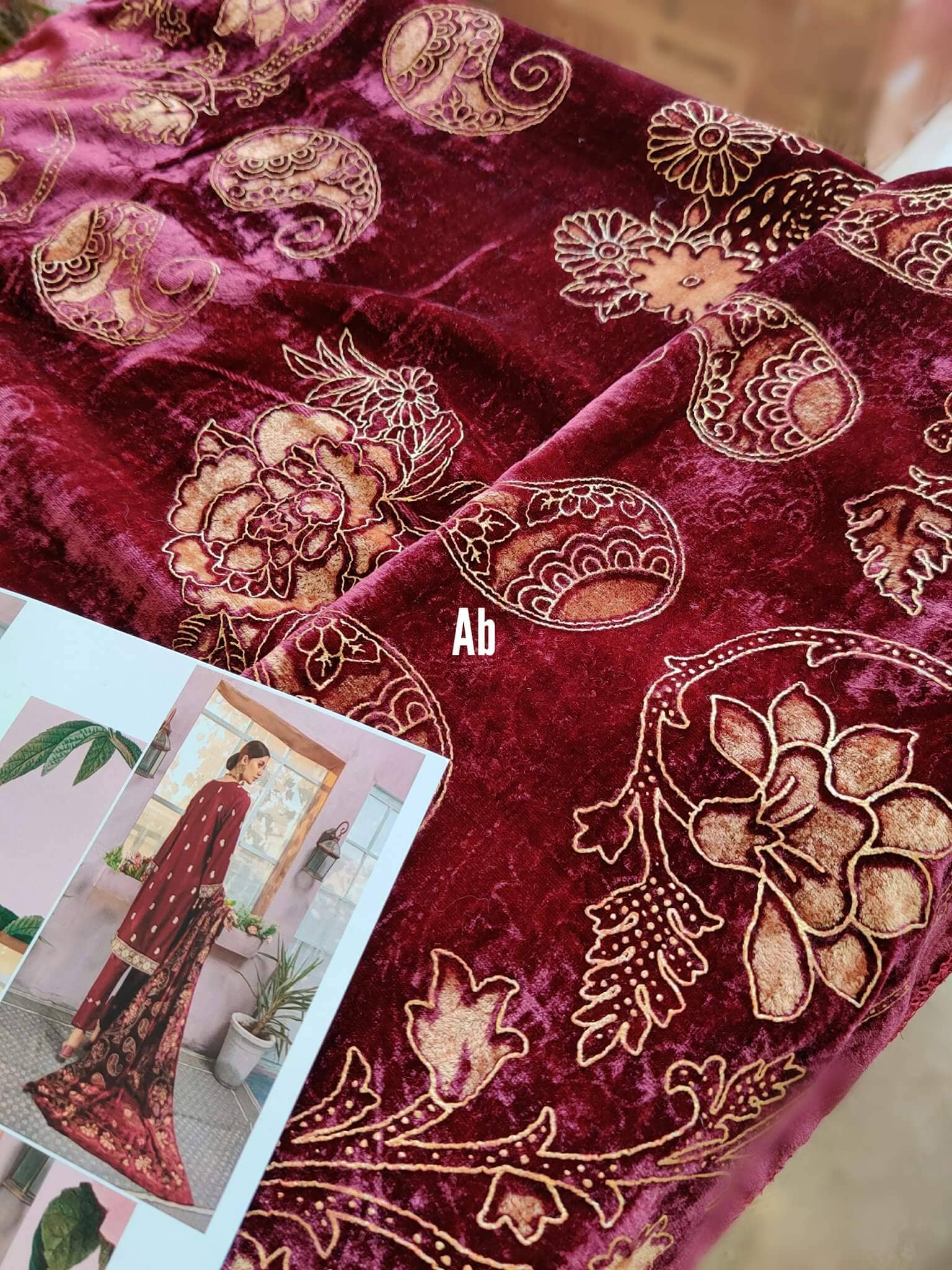 Open Pics Rang Raiz Palachi Shawl Collection
