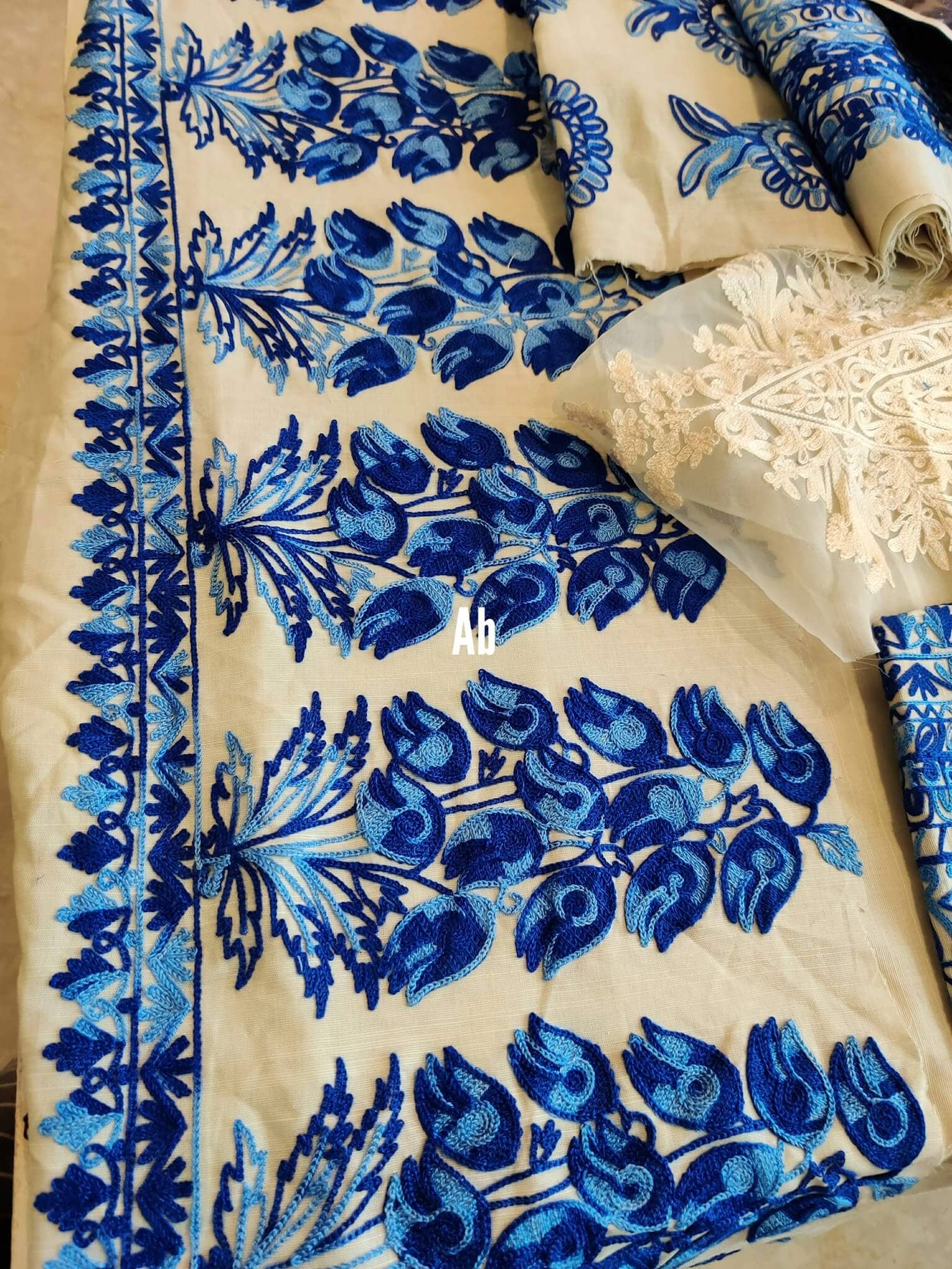 img_sana_safinaz_winter_luxury_winter_21_awwal_boutique