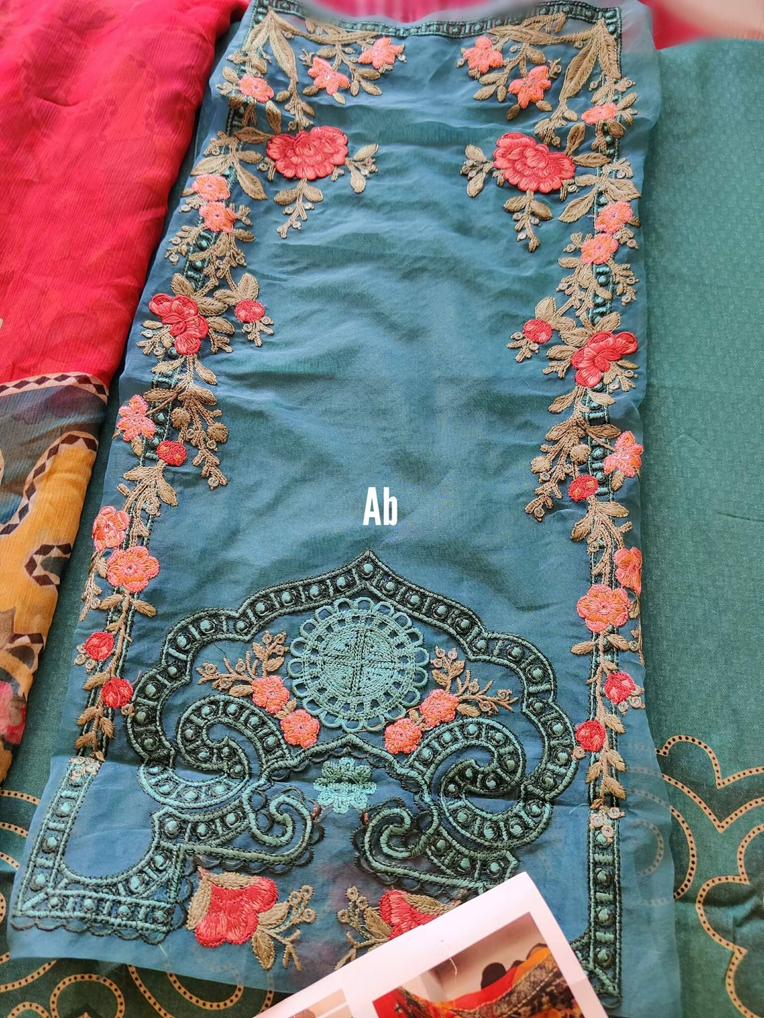 img_maria_B_m_prints_linen_21_open_pics_awwal_boutique