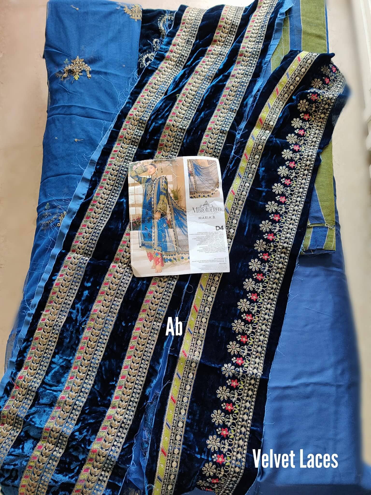 img_maria_b_mbroidered_eid_collection_awwal_boutique