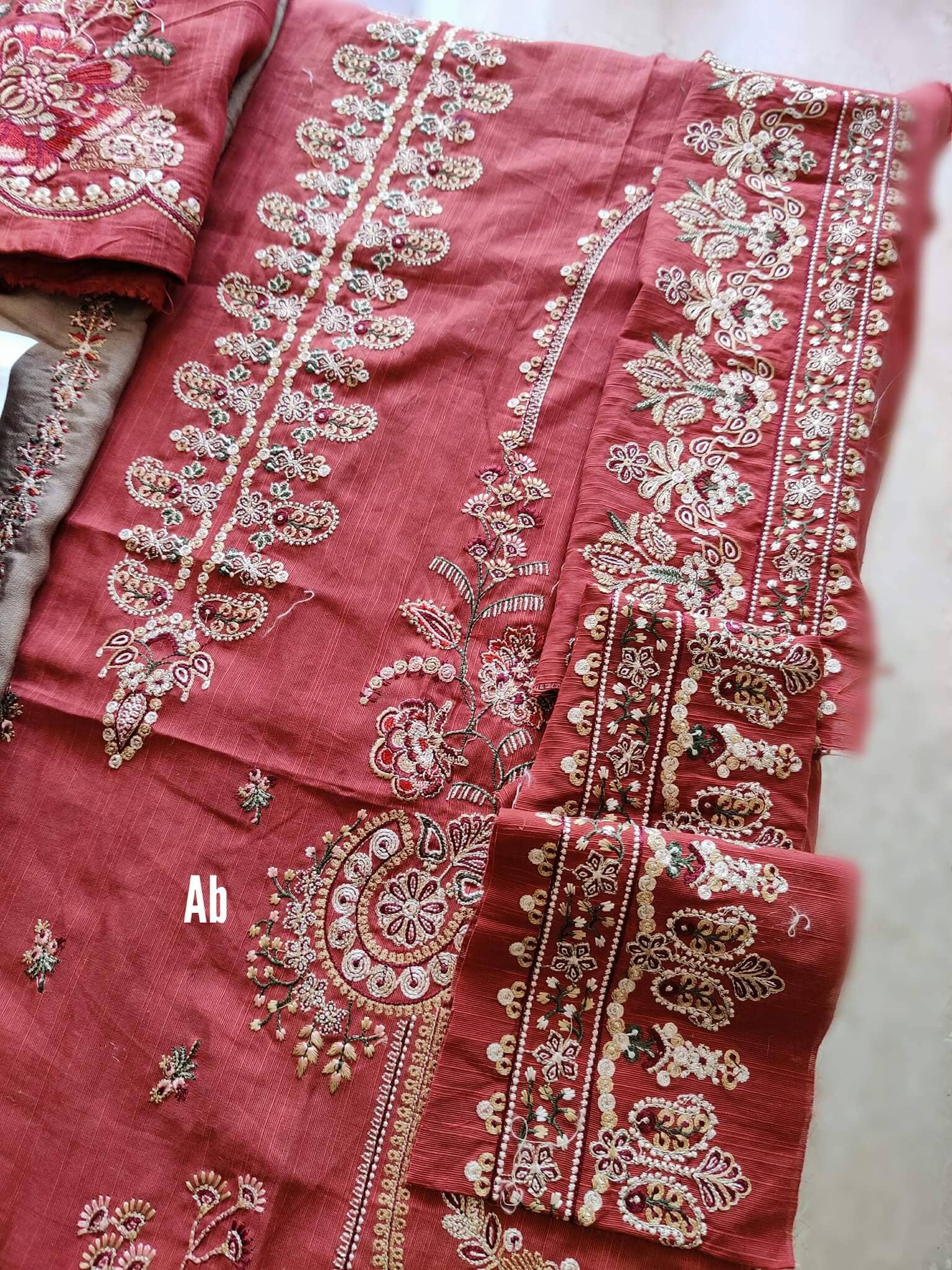 img_open_pics_baroque_khaddar_21_awwal_boutique