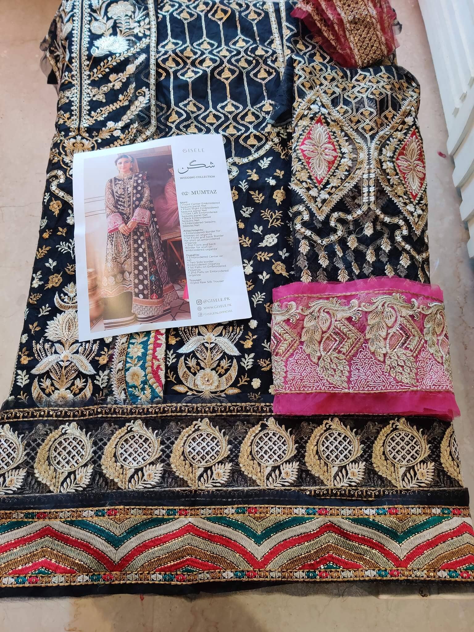 img_open_pics_giselle_awwal_boutique