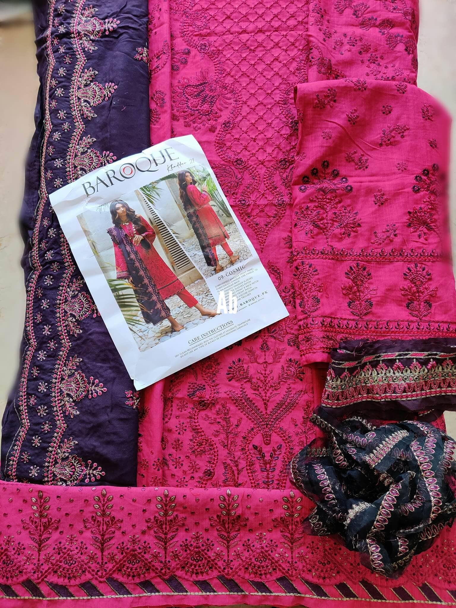 img_open_pics_baroque_khaddar_21_awwal_boutique