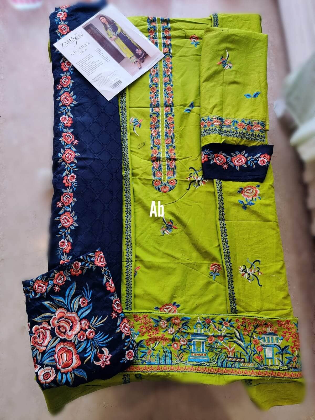 img_zaha_festive_lawn_21_awwal_boutique