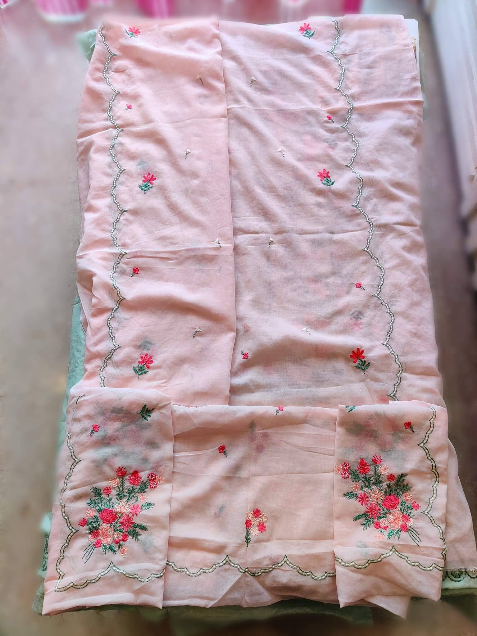 img_zaha_festive_lawn_21_awwal_boutique