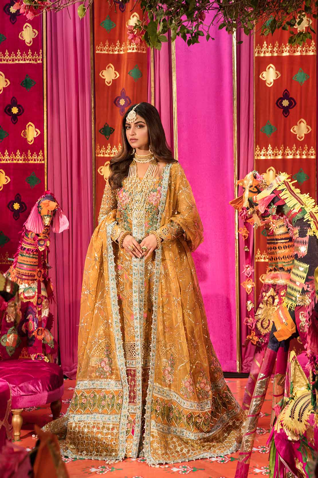 img_crimson_wedding_edition_awwal_boutique