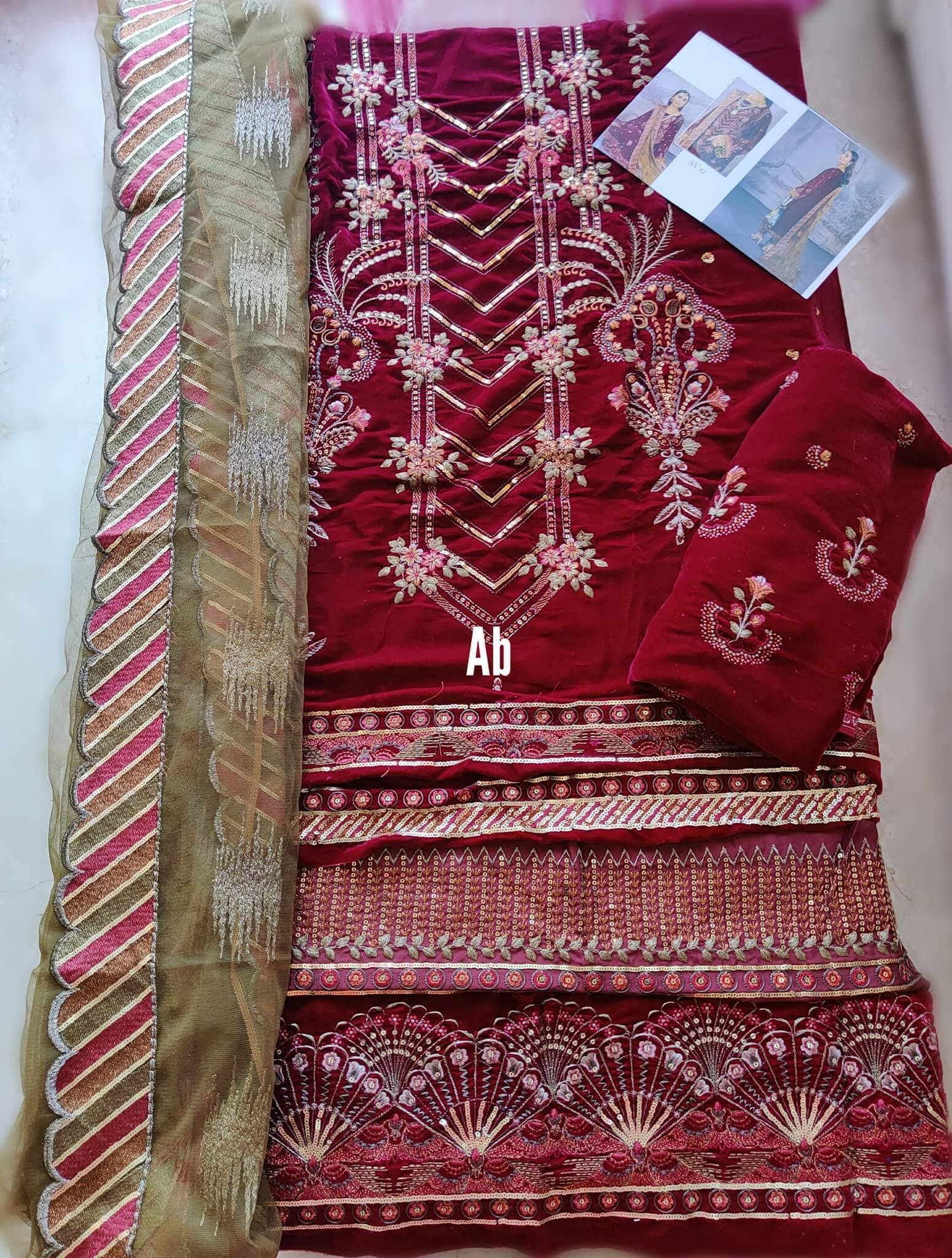 img_open_pics_nureh_maya_velvet_awwal_boutique