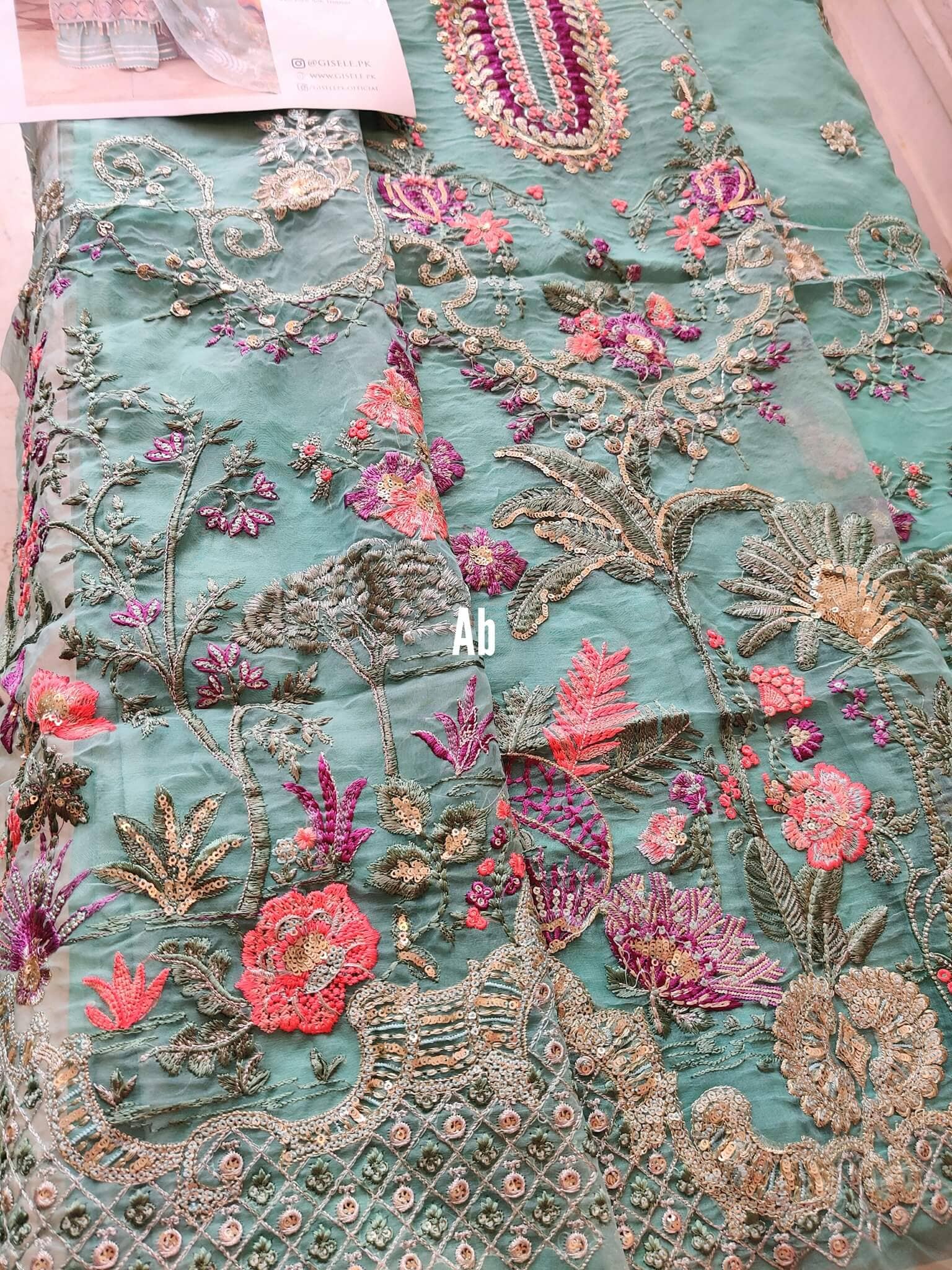 img_open_pics_gisele_shagun_wedding_edition_awwal_boutique