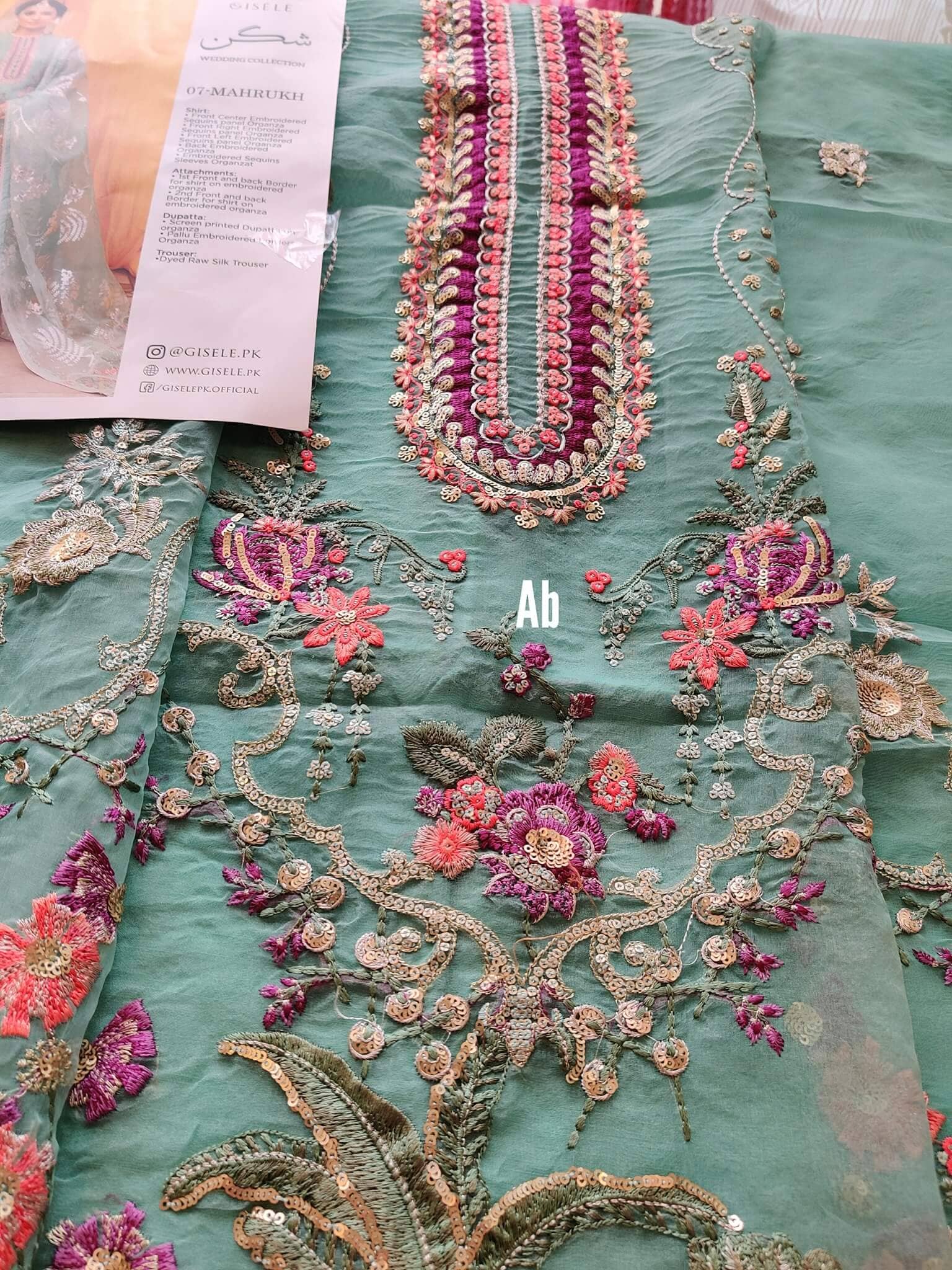 img_open_pics_gisele_shagun_wedding_edition_awwal_boutique