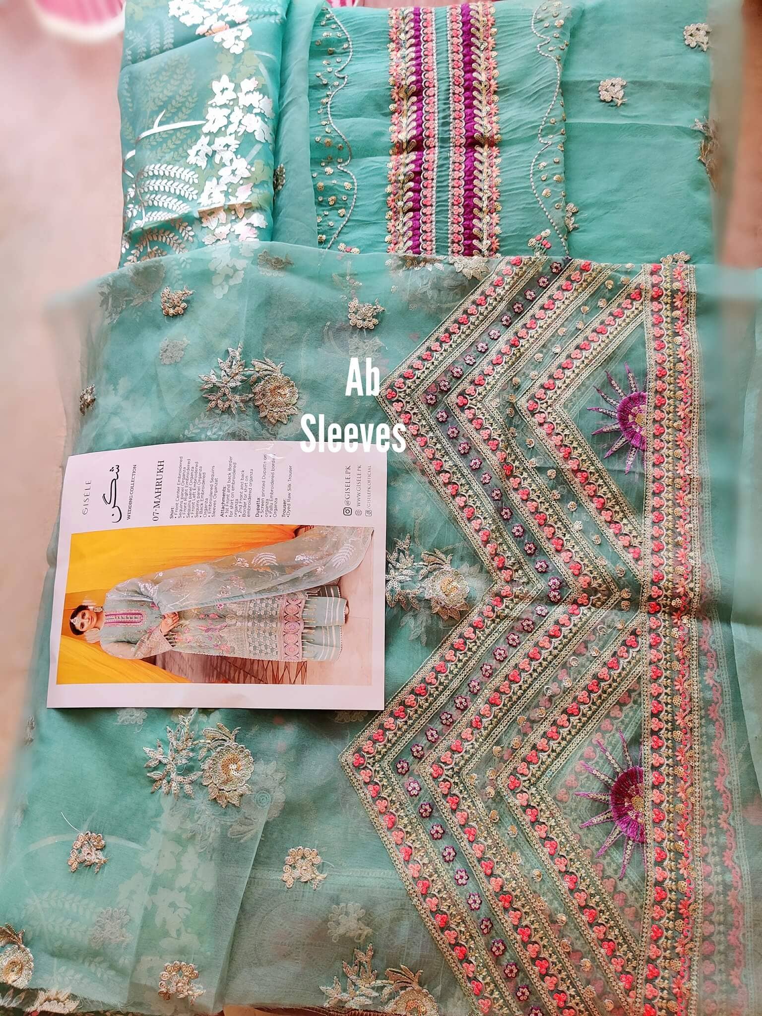 img_open_pics_gisele_shagun_wedding_edition_awwal_boutique