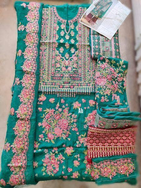 img_open_pic_hussain_rehar_awwal_boutique