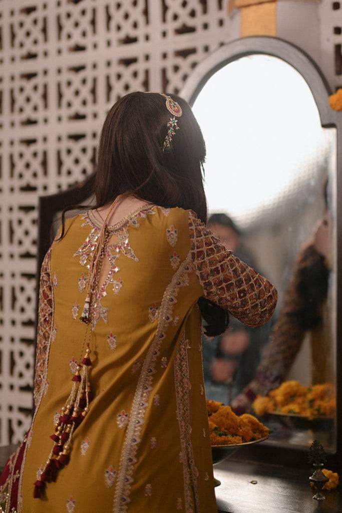 img_qalamkar_luxury_formals_awwal_boutique