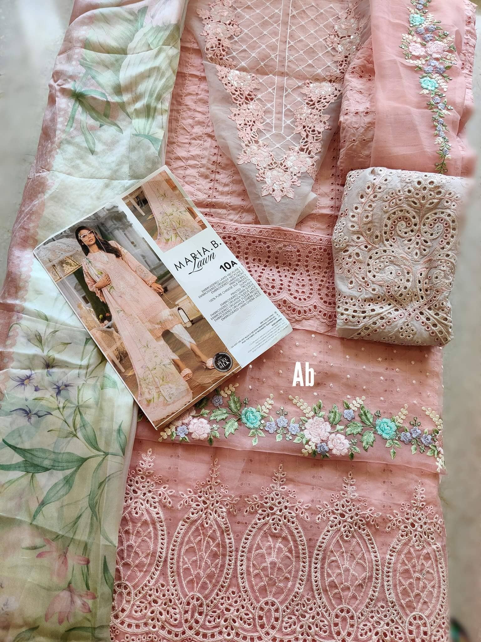 img_open_pic_maria_B_lawn_22_awwal_boutique