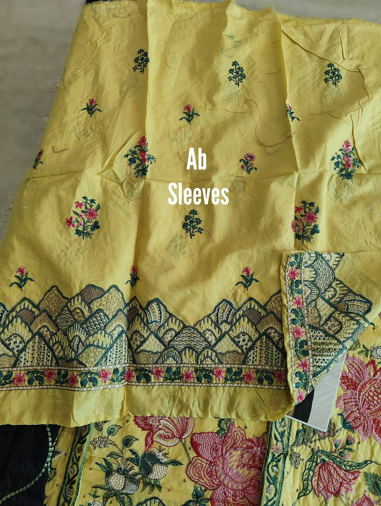 img_open_pic_zaha_lawn_22_awwal_boutique