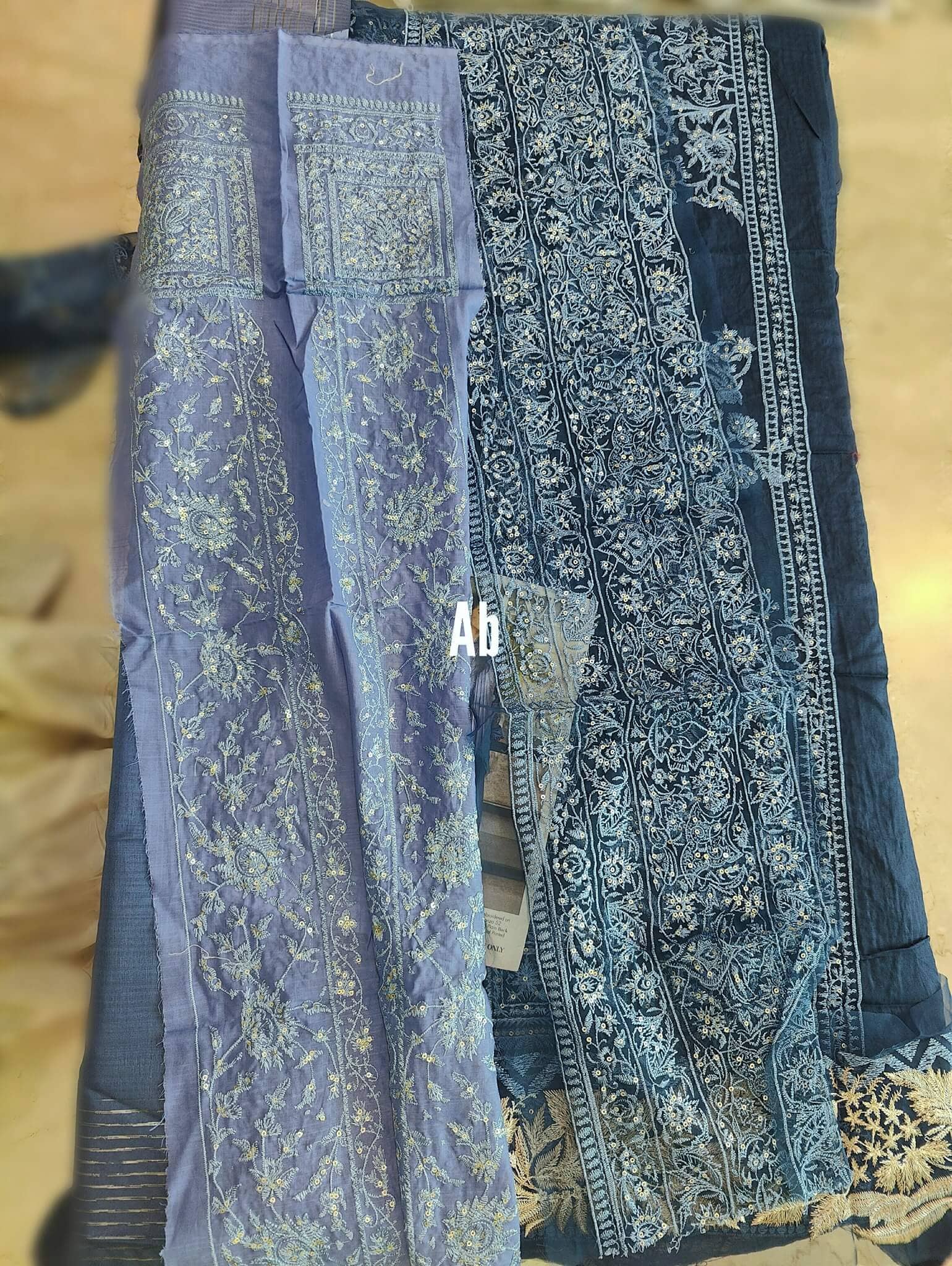 img_sana_safinaz_luxury_lawn_22_awwal_boutique