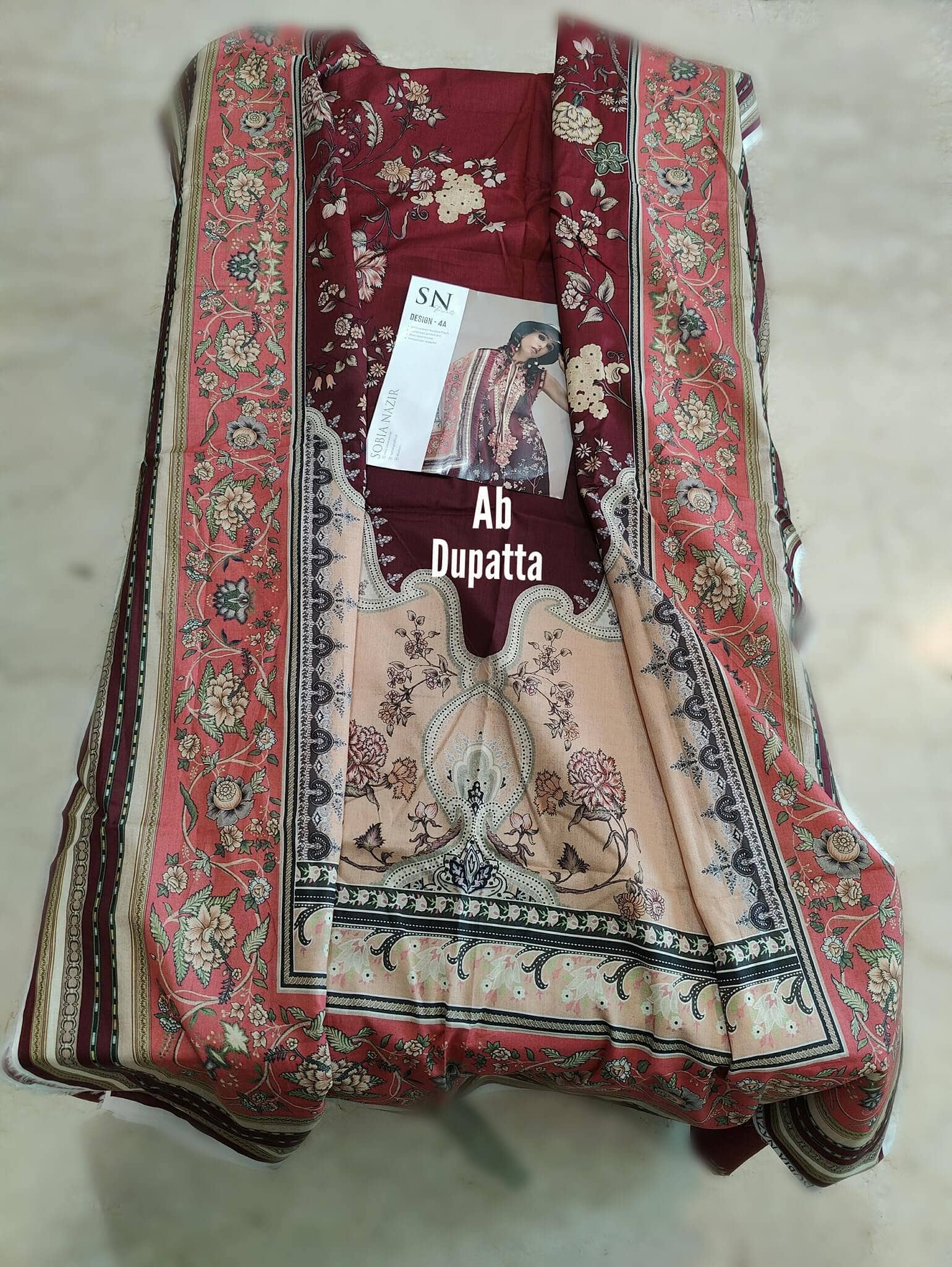 img_sobia_nazir_lawn_prints_awwal_boutique