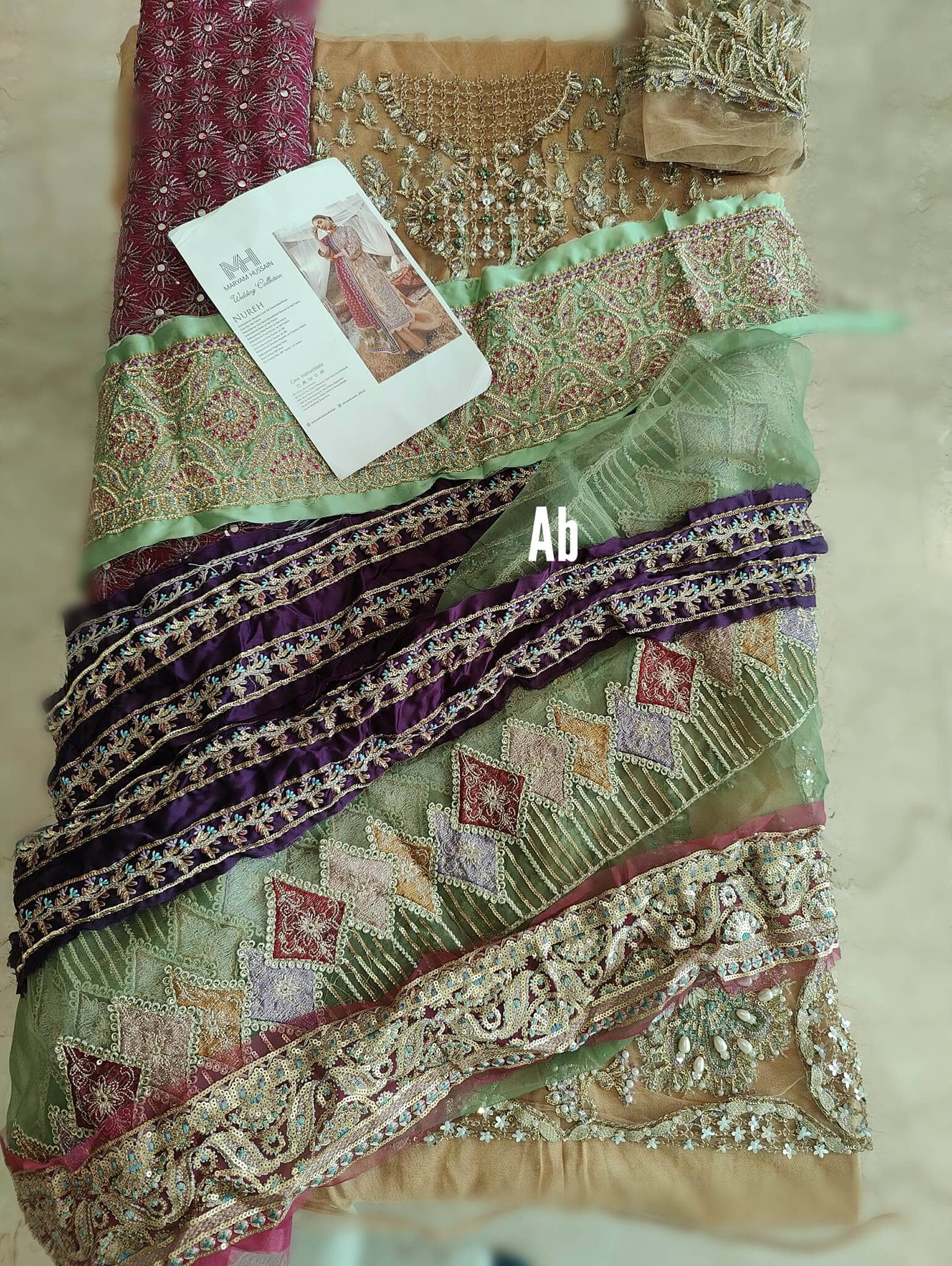 img_maryam_hussain_wedding_open_pic_awwal_boutique