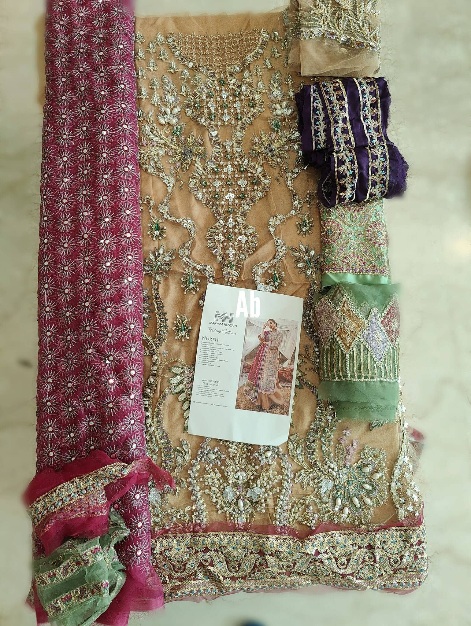 img_maryam_hussain_wedding_open_pic_awwal_boutique