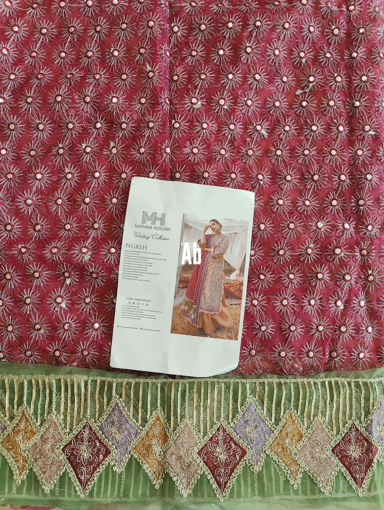 img_maryam_hussain_wedding_open_pic_awwal_boutique