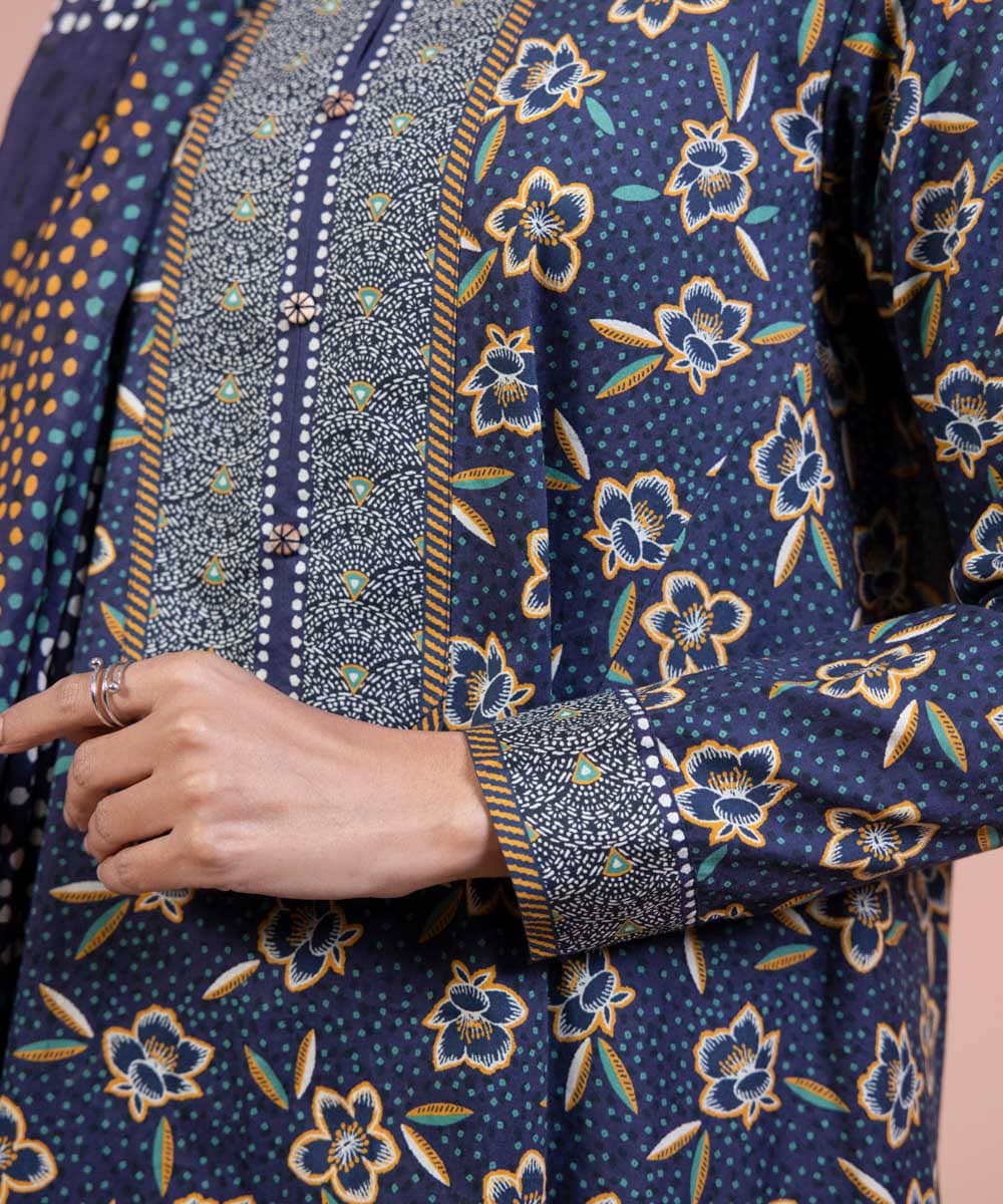 Img_sapphire_day_to_day_lawn_23_awwal_boutique_awwal_boutique