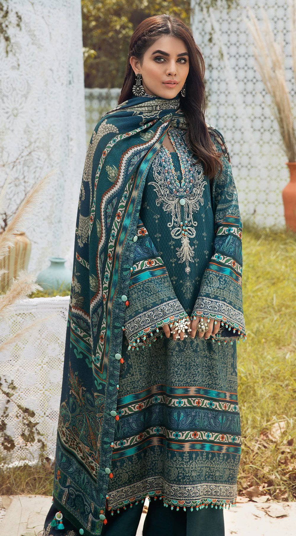 img_anaya_viva_winter_awwal_boutique