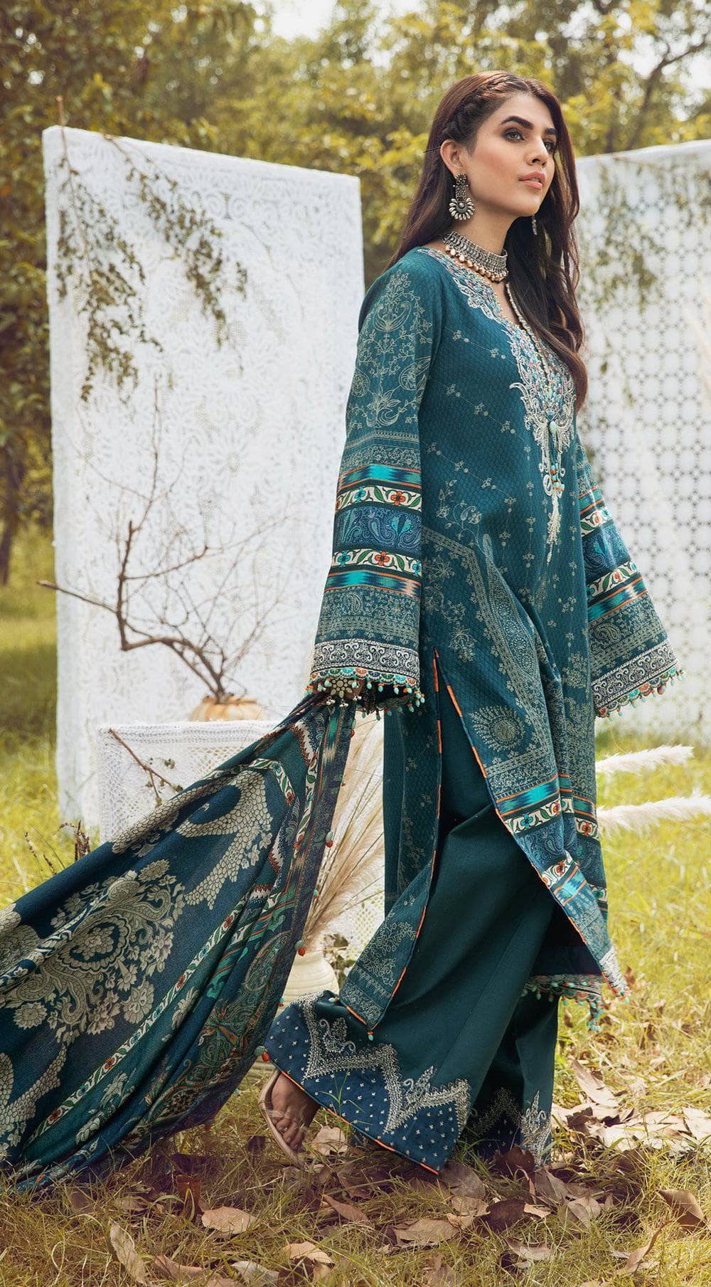 img_anaya_viva_winter_awwal_boutique