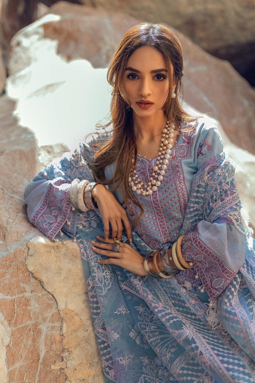 img_nureh_maya_swiss_voil_awwal_boutique