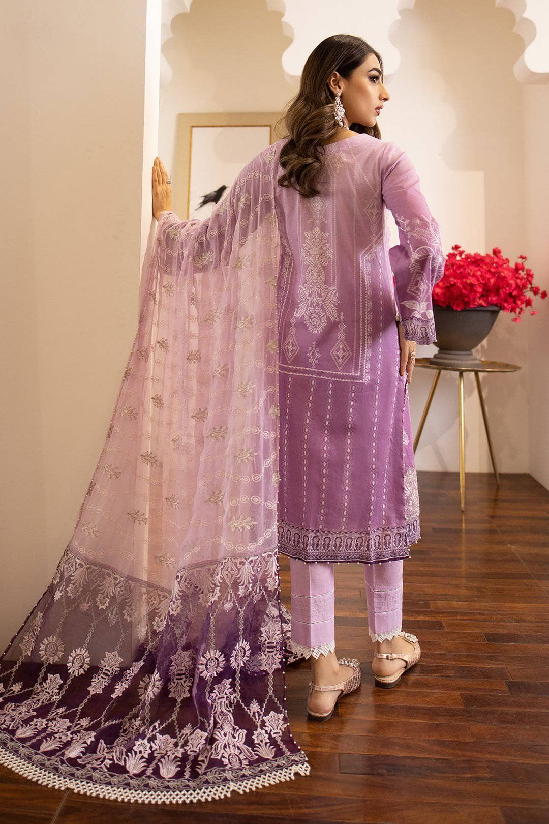 img_nureh_lawn_collection_awwal_boutique