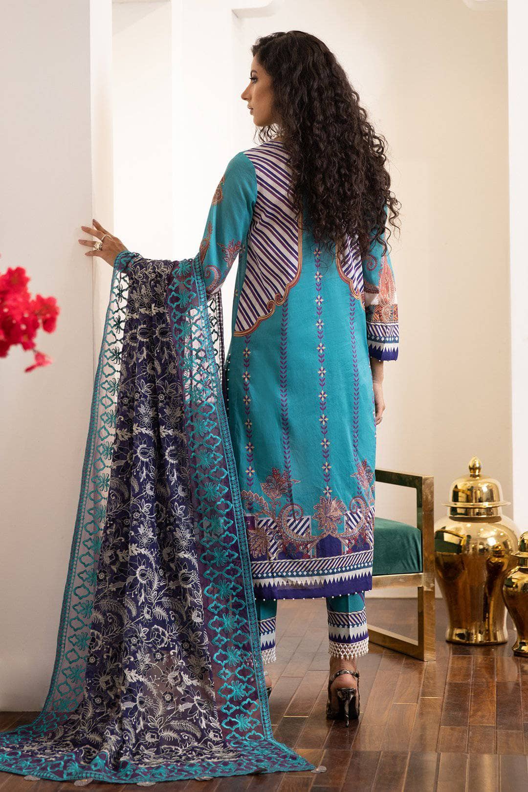 img_nureh_lawn_collection_awwal_boutique