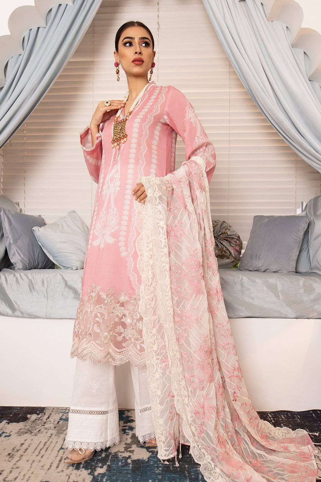 img_nureh_lawn_collection_awwal_boutique