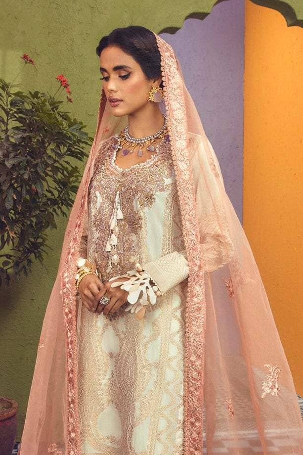 img_sana_safinaz_winter_pre_fall_wooven_collection_awwal_boutique