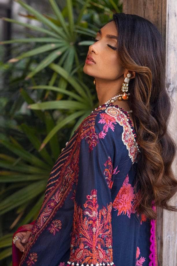 img_sana_safinaz_luxury_lawn_22_awwal_boutique