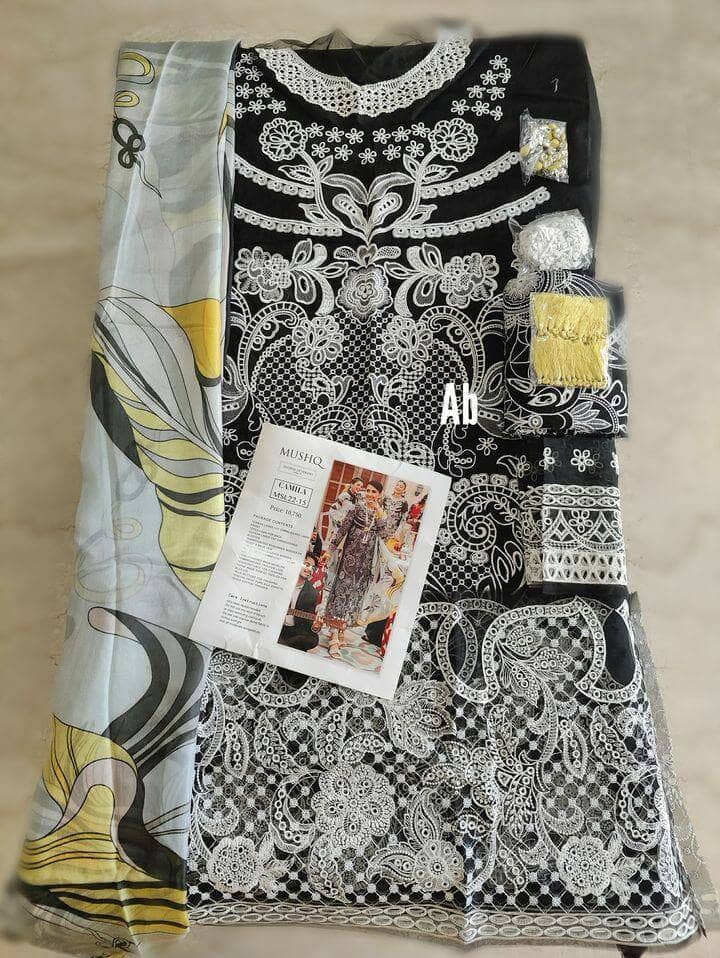 img_mushq_awwal_boutique_lawn