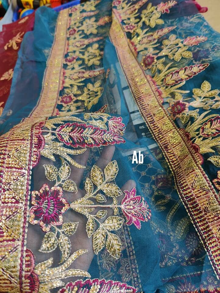 img_open_pic_afrozeh_ayzal_sangat_awwal_boutique