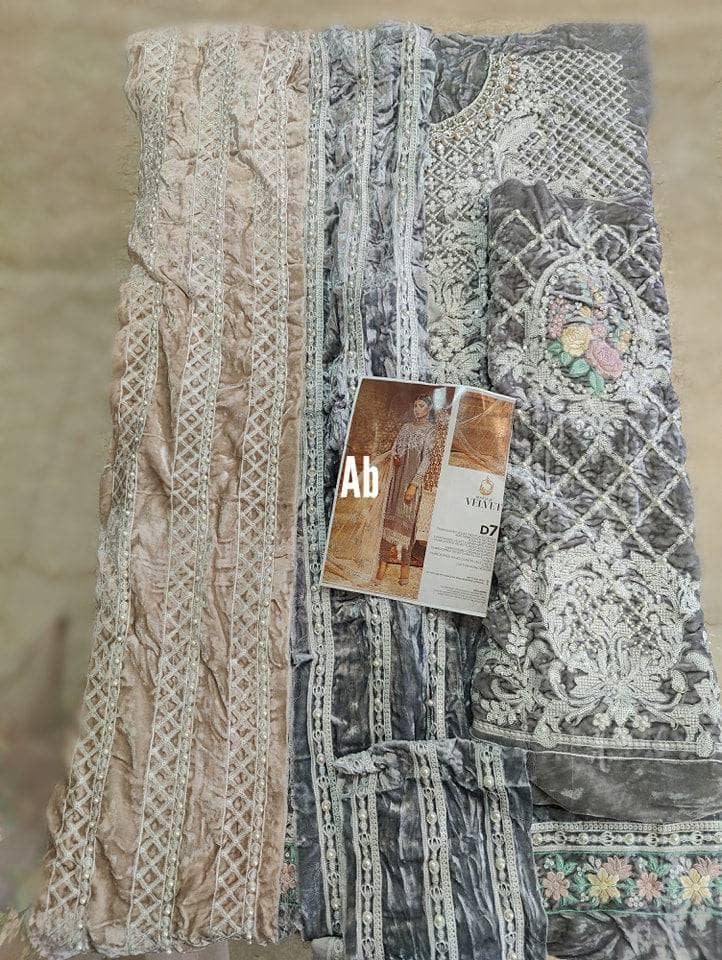 img_open_pic_maria_b_velvet_awwal_boutique