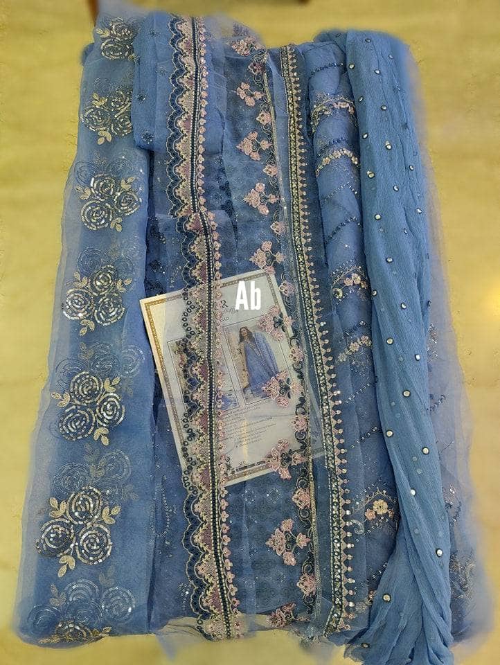 img_open_pic_saadia_asad_laserkari_awwal_boutique