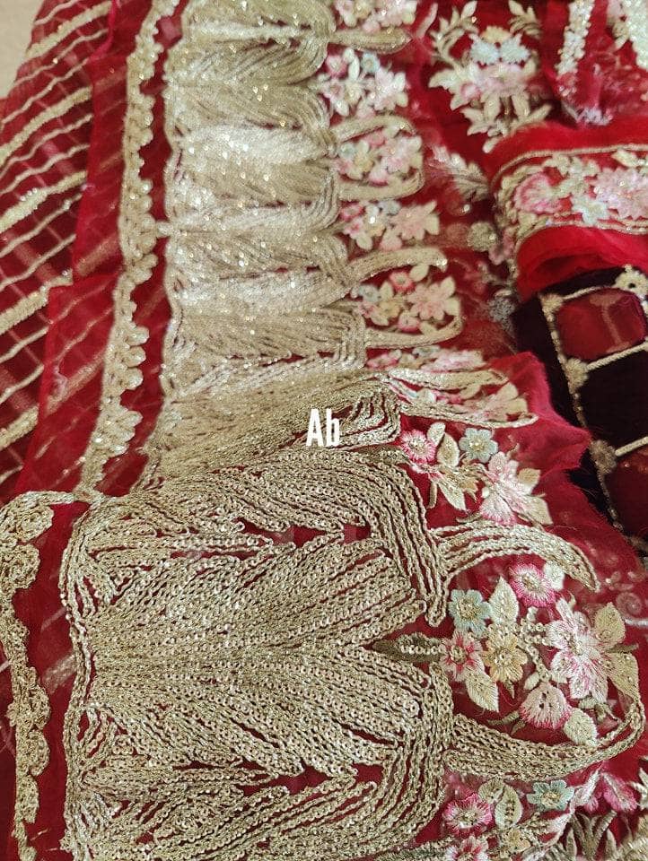 img_open_pic_crimson_wedding_awwal_boutique