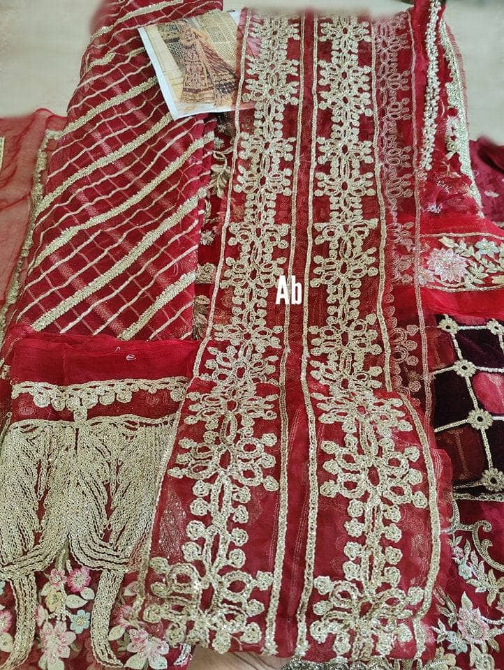 img_open_pic_crimson_wedding_awwal_boutique